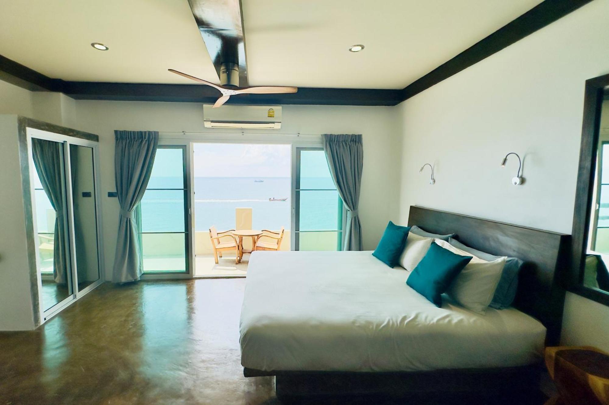 Ocean Front *